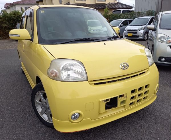 エッセ　入荷しました！